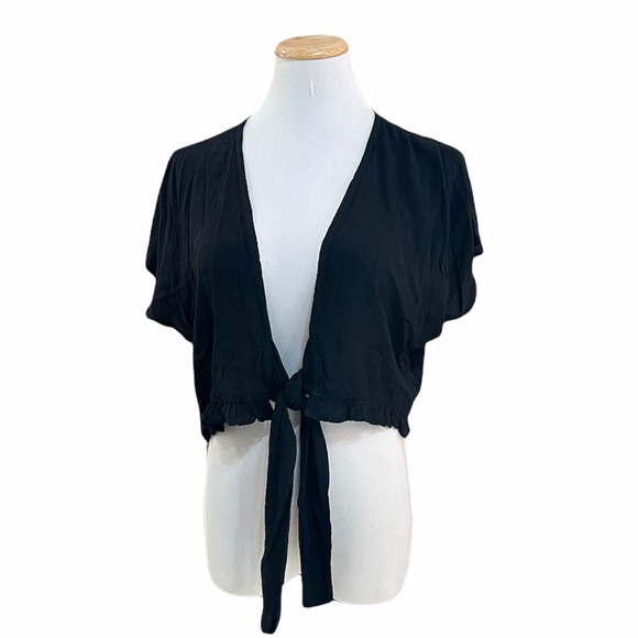 O’Neill Black Tie-Front Oriana Crop Top - Picture 7 of 11